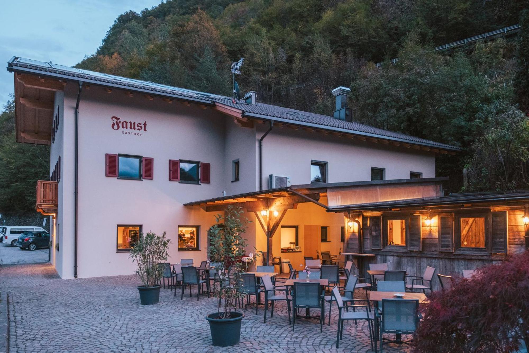 Gasthof Faust Völs am Schlern Exterior photo